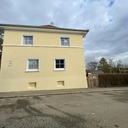 Stadtmitte Mit Schlossblick *